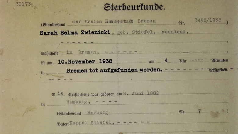 Kristallnacht, the November pogroms backdrop 5