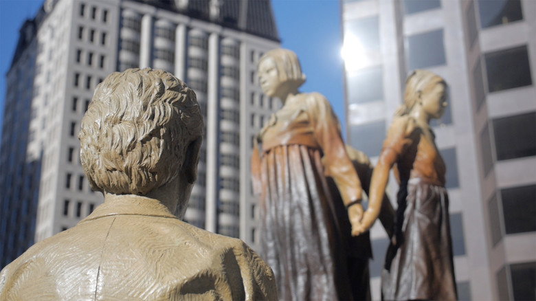 Shusenjo: The Main Battleground of the Comfort Women Issue backdrop 2