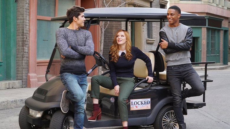 Famous in Love backdrop 6