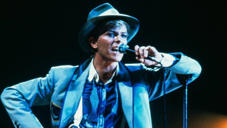 David Bowie: Serious Moonlight backdrop 5