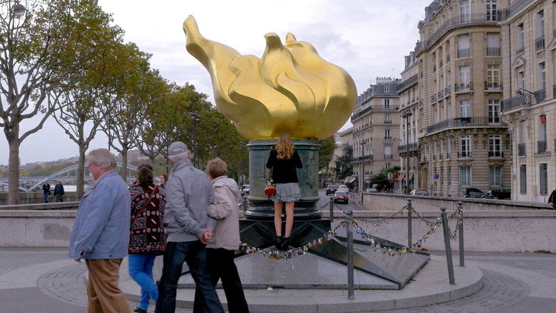 The Parisian Bitch backdrop 3