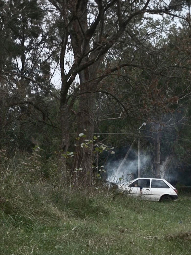 La mujer que usaba esparcidas las ondas del pelo