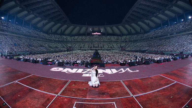 2024 IU HEREH WORLD TOUR CONCERT ENCORE：THE WINNING backdrop 5