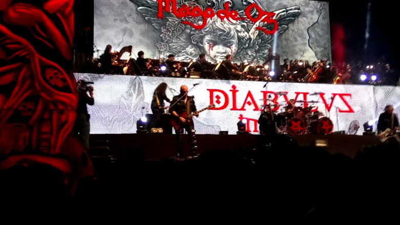 Mägo de Oz - Diabulus In Opera backdrop 2