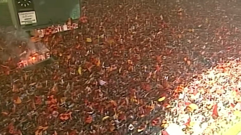 Siamo Noi backdrop 8