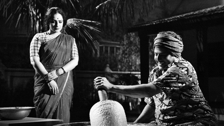 N.T.R: Kathanayakudu backdrop 8