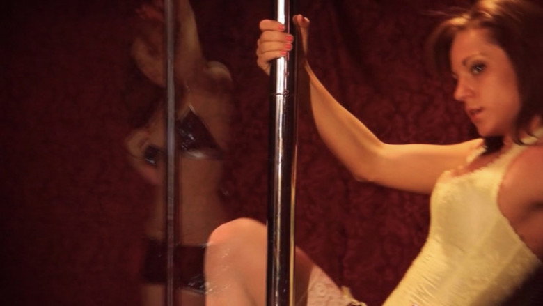 Snake Club: Revenge of the Snake Woman backdrop 2