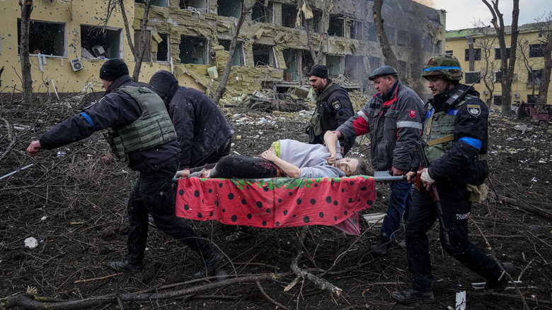 20 Days in Mariupol backdrop 5