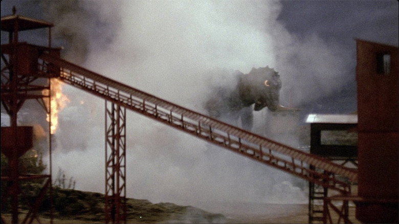 Yongary, Monster from the Deep backdrop 3