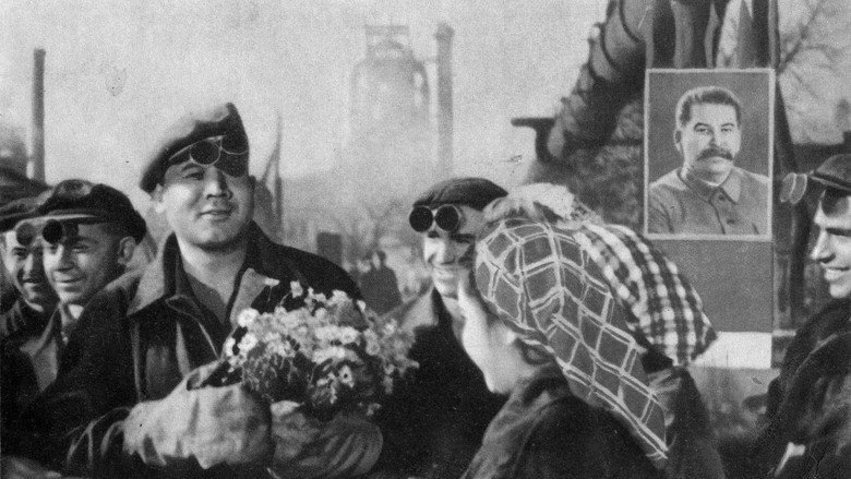 The Fall of Berlin backdrop 4