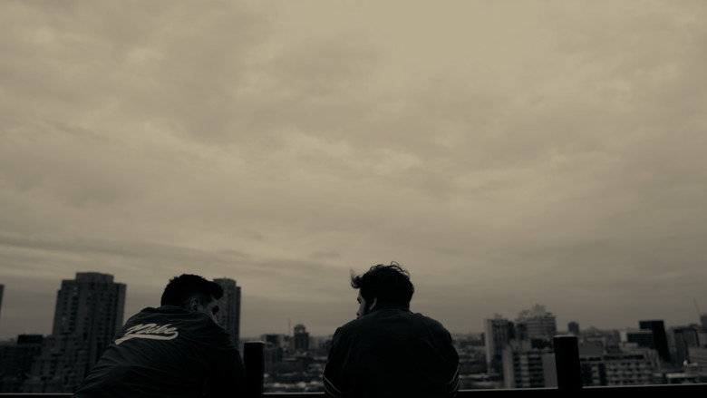 Los Hombres No Lloran backdrop 1