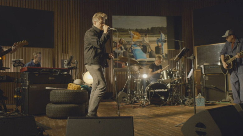 Benjamin Biolay - Concert privé backdrop 2