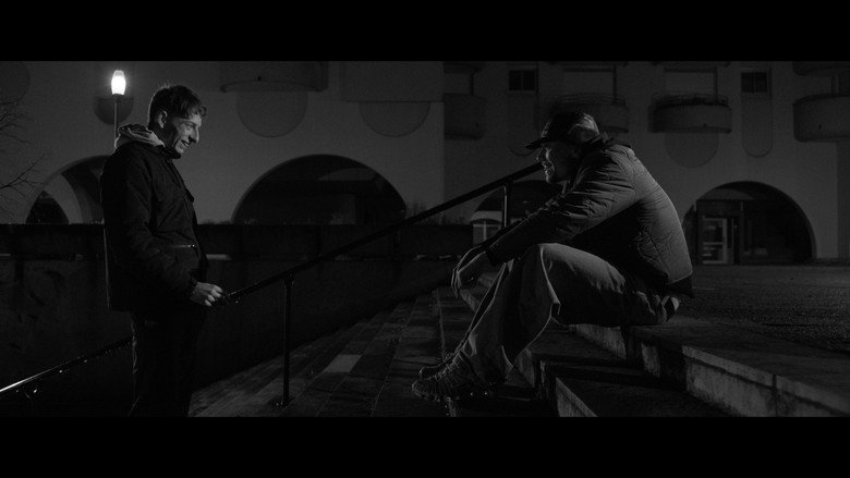 Le Roi du Silence backdrop 2