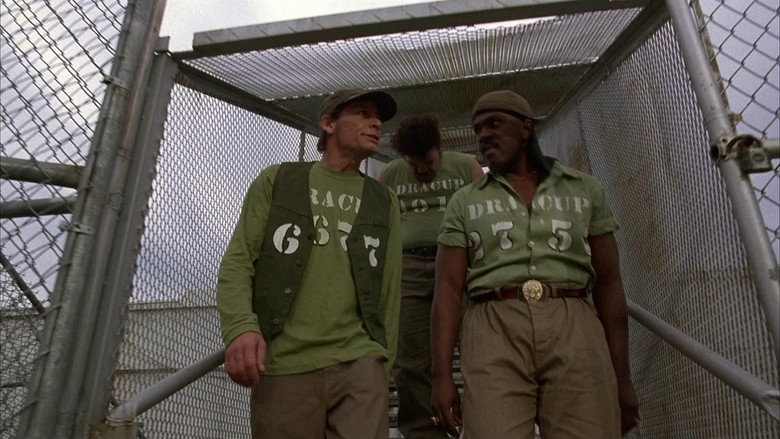 Ernest Goes to Jail backdrop 3