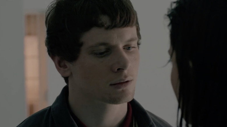 Skins: Rise backdrop 5