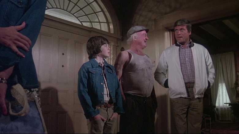 Burnt Offerings backdrop 9