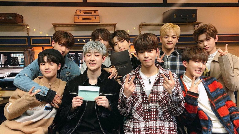 Stray Kids: Two Kids Room backdrop 4