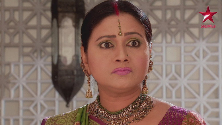 Payal Tries to Impress Manorama