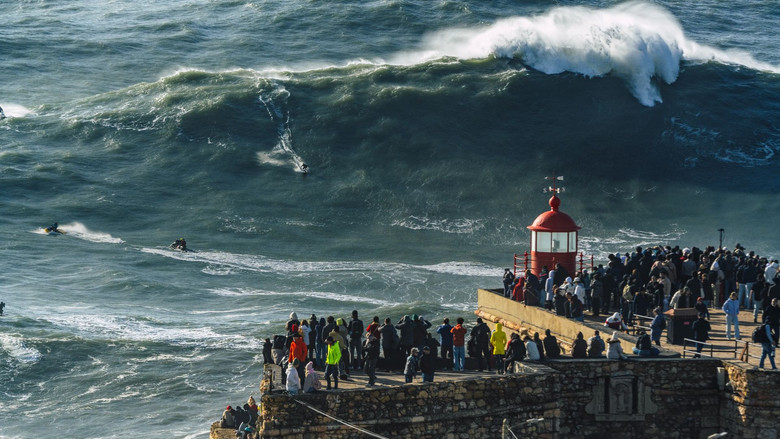 The legendary wave of Nazaré