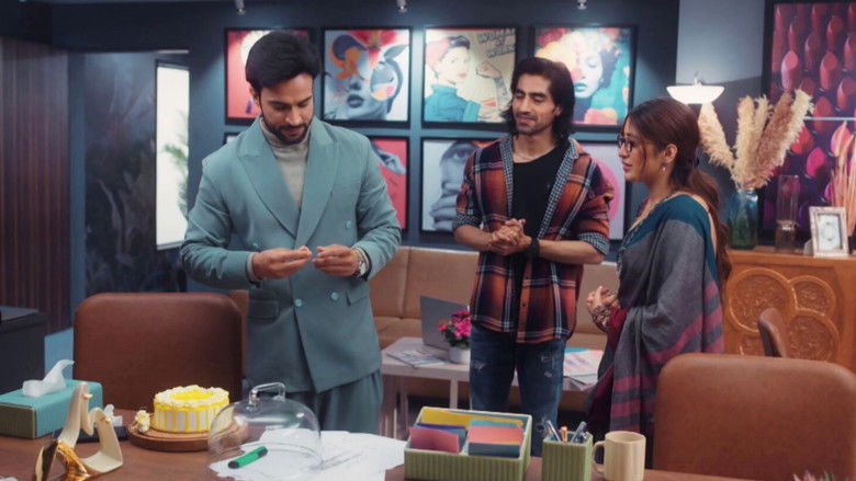 Bhagyashree Gets A Ride Home