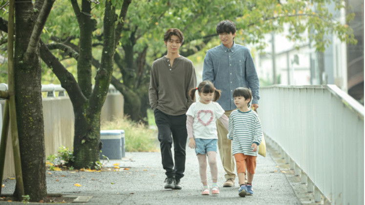 The reason they started living together? A sudden back injury!?