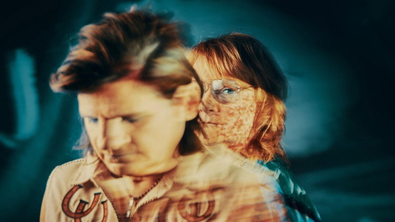 Indigo Girls: It's Only Life After All backdrop 2