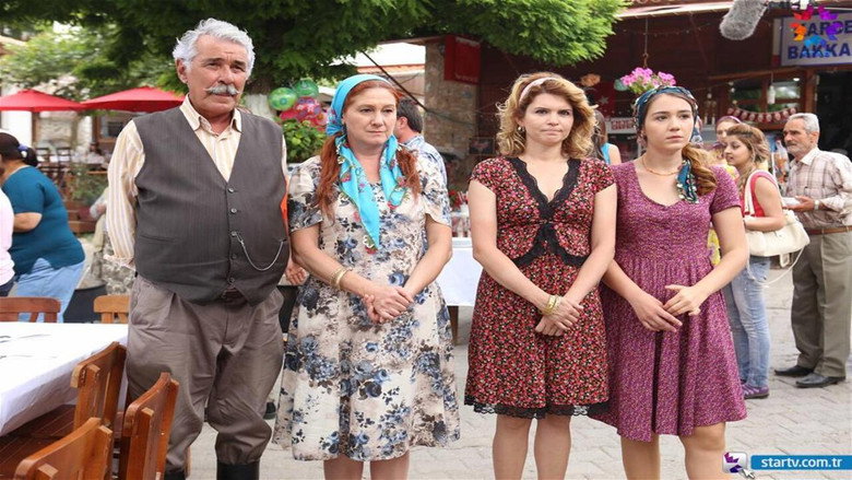 Güzel Köylü backdrop 3