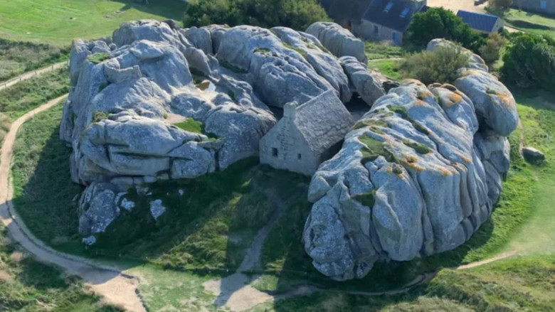 Finistère, ces Bretons du bout du monde backdrop 4