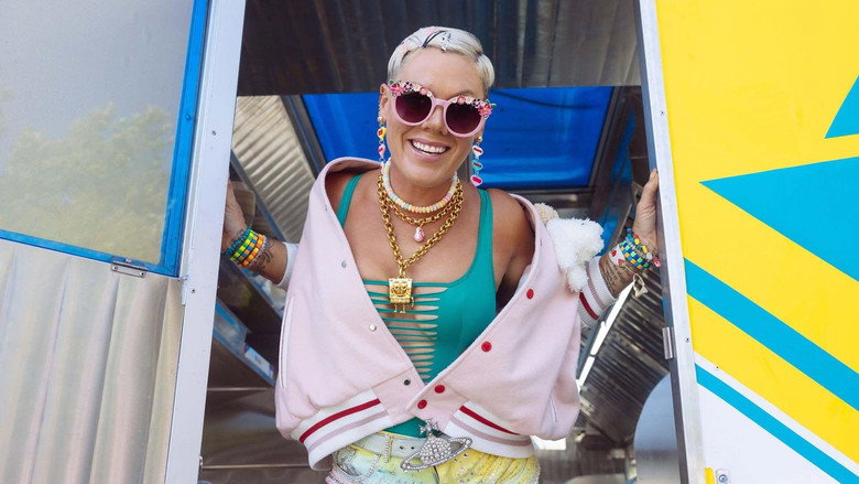 P!NK: Mein Leben in Songs backdrop 3