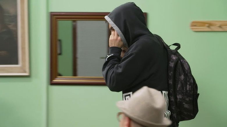 2085 Mladost i iskustvo