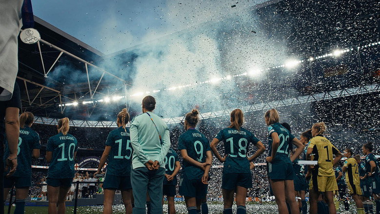Born For This - Mehr als Fussball backdrop 7