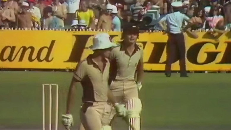 The Underarm Ball