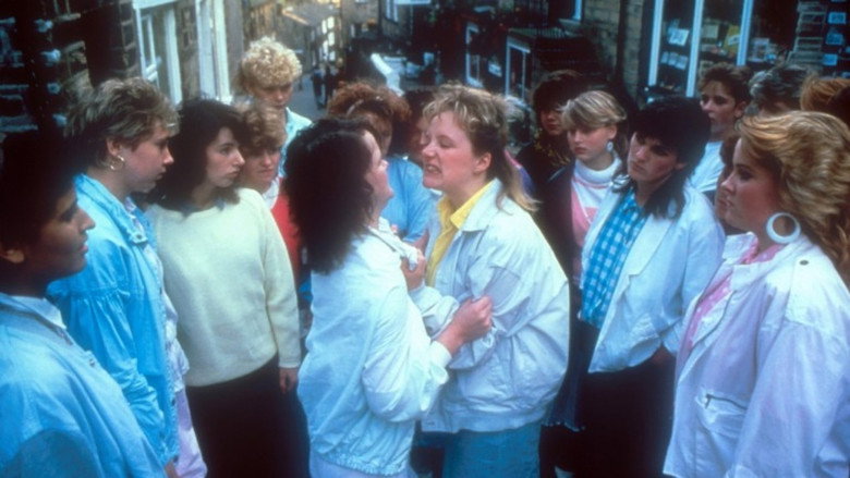 Rita, Sue and Bob Too backdrop 3