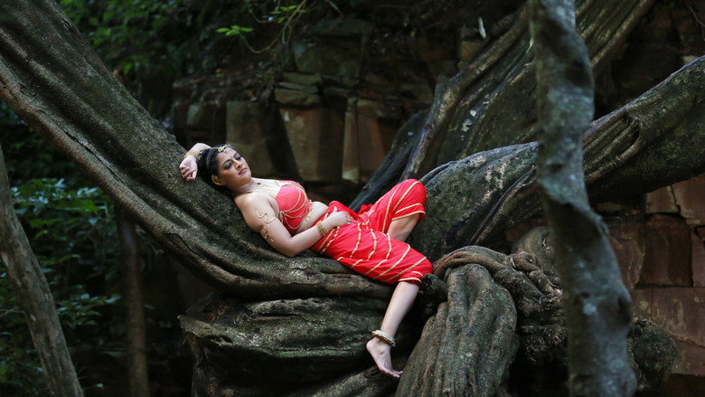 Neeya 2 backdrop 7