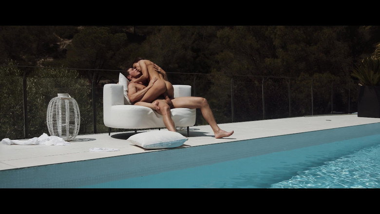 The Exhibitionist 4: Outdoor Adventures backdrop 5