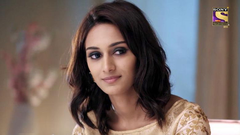 Dev Shouts At Sonakshi For Interfering In His Life