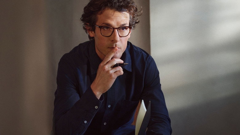 Connect with Jacob Soboroff backdrop 1