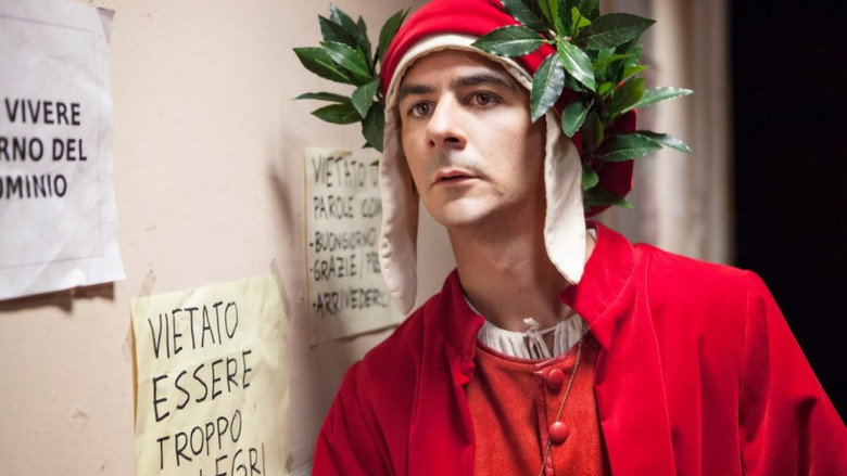 La solita commedia: Inferno backdrop 6