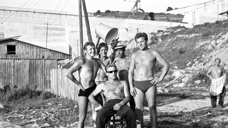 Skinny and Others backdrop 7