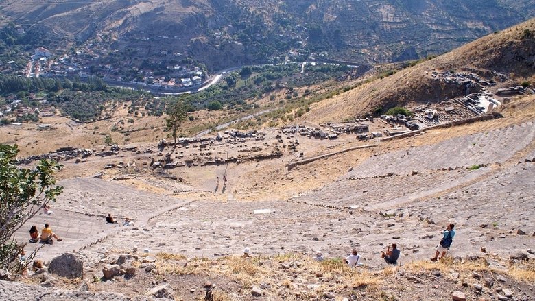 Pergamon—The New Theatricality