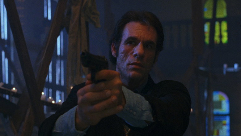Maniac Cop 3: Badge of Silence backdrop 5