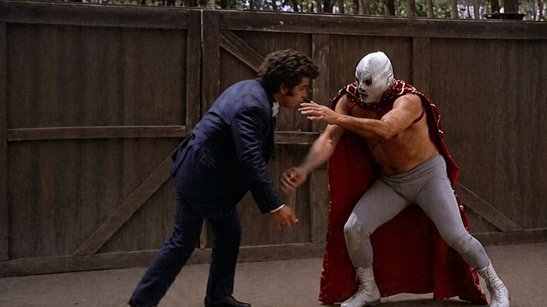 Santo vs. the Killers from Other Worlds backdrop 4