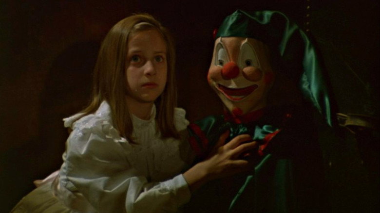 Ghosthouse backdrop 5