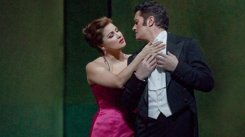 Massenet: Manon backdrop 2