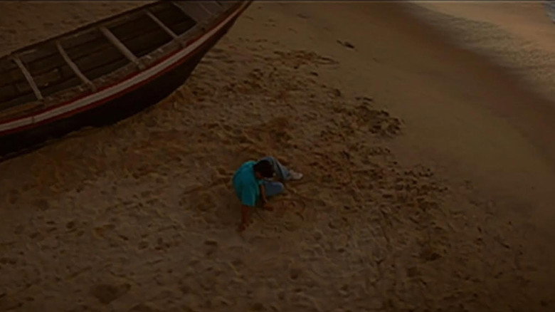 Alaipayuthey backdrop 6