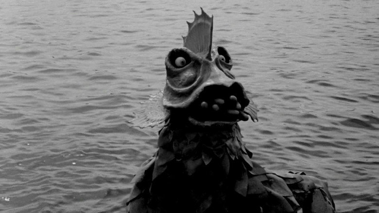 The Horror of Party Beach backdrop 3