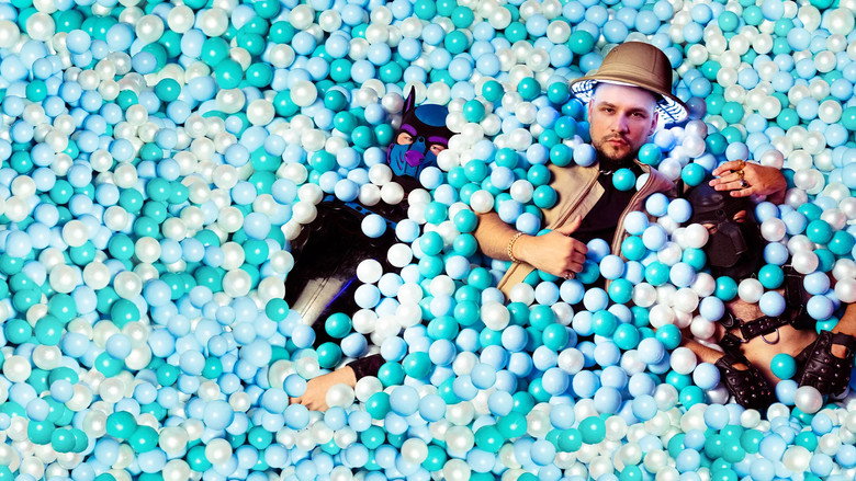 Slavik Junge präsentiert: Nicht erregen backdrop 3