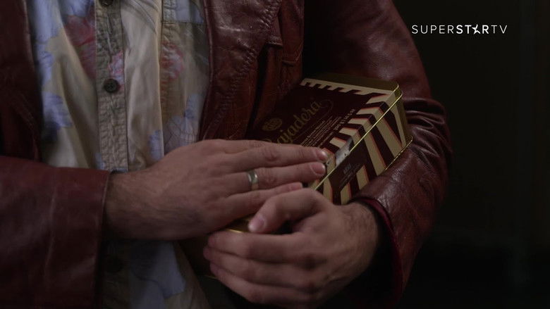 2071 Superheroj prevare i obmane