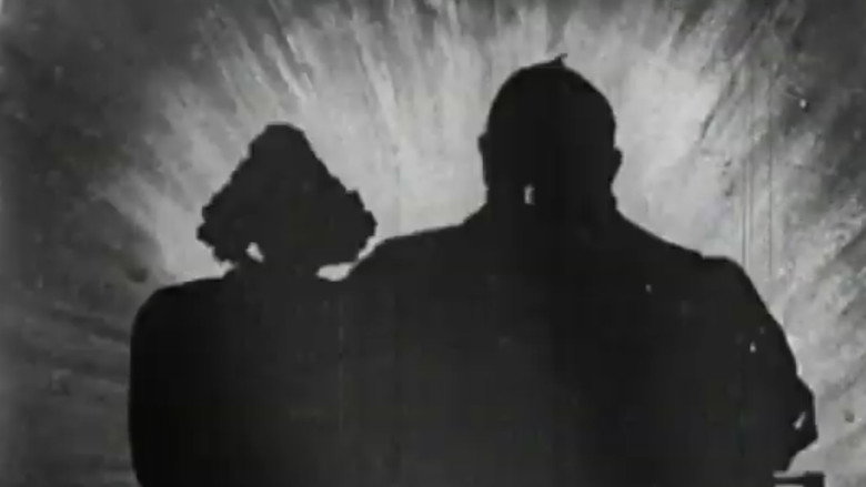Dreams of the Rarebit Fiend: The Flying House backdrop 3