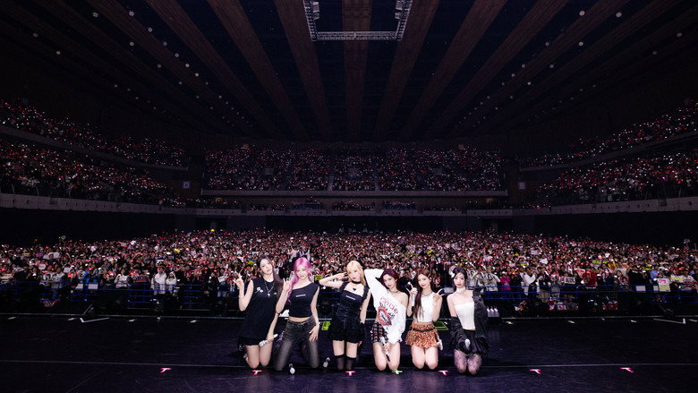 BABYMONSTER “LOVE MONSTERS” JAPAN FAN CONCERT 2025 LIVE IN TOKYO backdrop 3